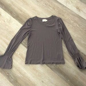Purple-gray Long-sleeve Top with sleeve ruffles